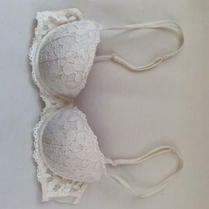 PINK Victoria's Secret Date pushup bra White 32B